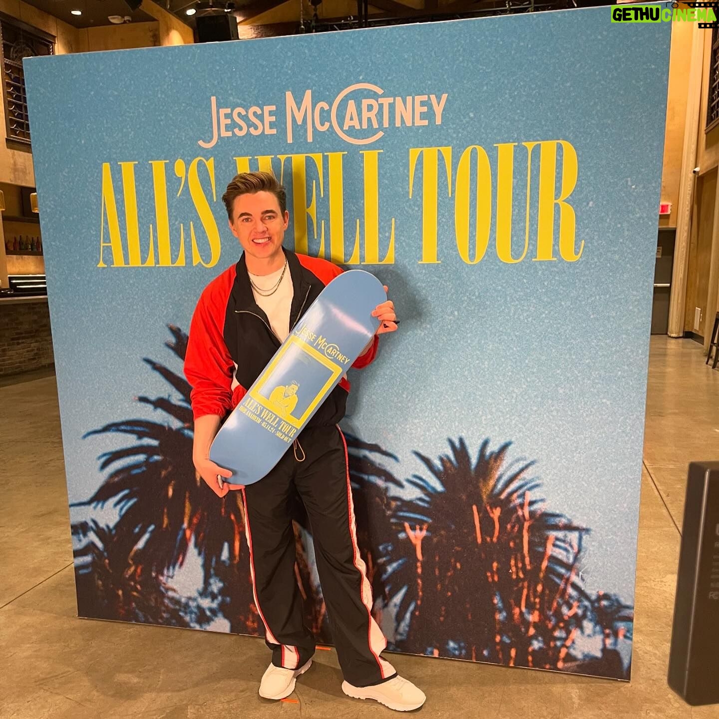 Jesse McCartney - 23.7K Likes - May Photo Dump š