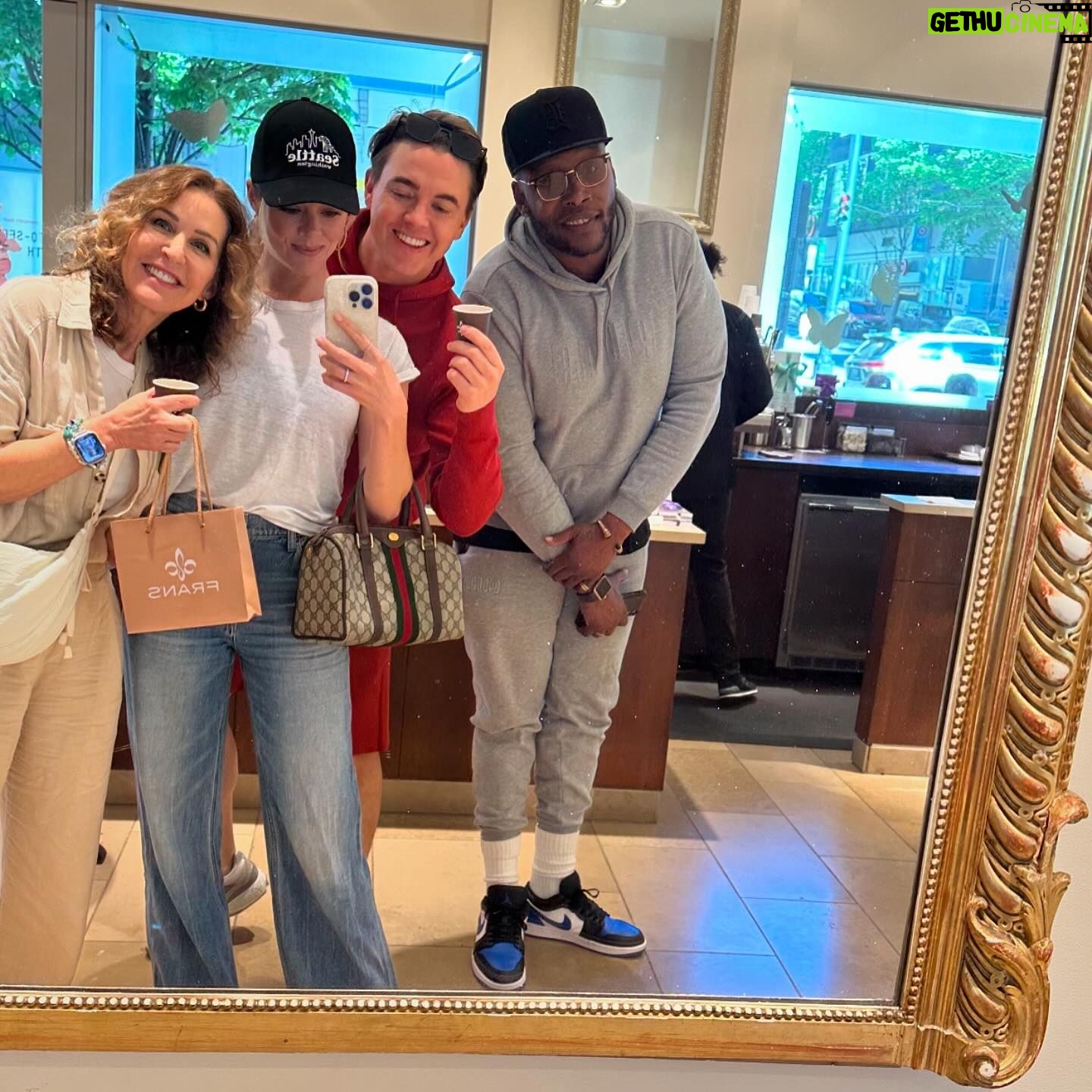 Jesse McCartney - 23.7K Likes - May Photo Dump š