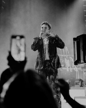 Jesse McCartney Instagram - It’s only been a week since we wrapped the #AllsWellTour and I’m having serious withdrawals! Miss you guys.