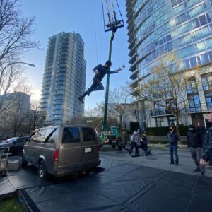 Jesse Rath Instagram - I’m Mary Poppins y’all! ☂️🤖 Here’s some shots of me attempting the wire jump where I shrink the giant cat in 6x11 @supergirlcw 

#supergirl #brainiac5 #brainy #cw #brainiac #wirestunts #stunts #dc #arrowverse #legionofsuperheroes #warnerbros #superfriends #legion #behindthescenes
