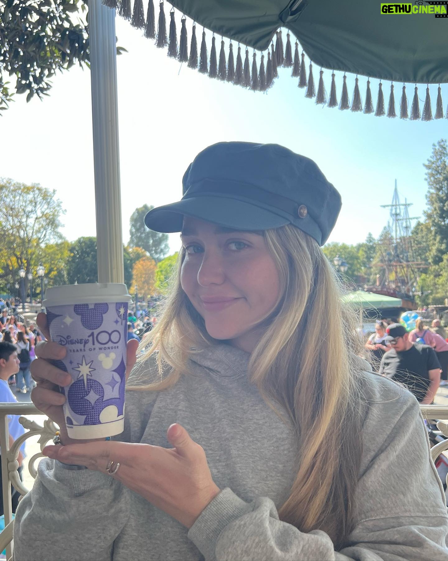 Jessi Case - 3 Likes - Cup full o’life l8ly 🩵