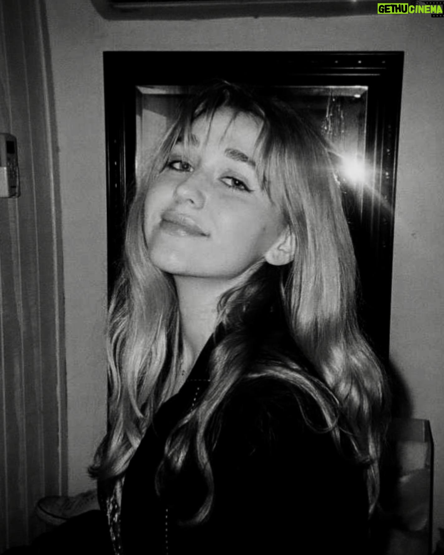 Jessi Case - 3 Likes - Mtzabal