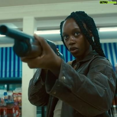 Jessica Allain - 2.5K Likes - BANDO STONE & THE NEW WORLD TRAILER @donaldglover