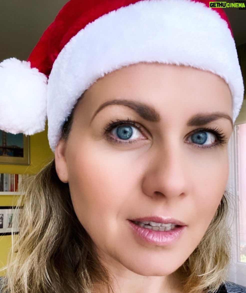 Jessica Boehrs - 1.5K Likes - I'm going to go lay under the tree to remind my family that I'm a gift.
#justkidding #merrychristmas #smartcookie #santagirl