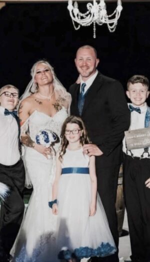 Jessica Borga Instagram - We Love you baby! Happy father day early 🥰 you’re the best man and father I’ve ever met 😍 Steve Scheloske