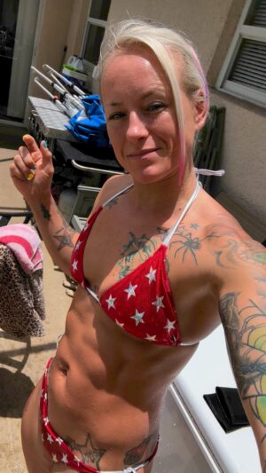 Jessica Borga Instagram - Gettin it in while I can! #florida #bipolarweather