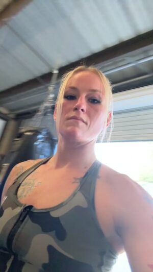 Jessica Borga Instagram - Great training before an interview with Cageside!