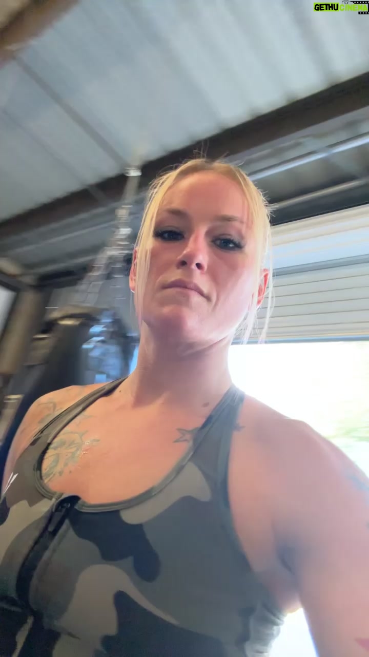 Jessica Borga - 78 Likes - Great training before an interview with Cageside!