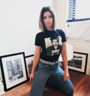 Jessica Clark Instagram - Good to see you BK. Stay safe everyone. I'm vaccinated, boostered 3 days ago, double masking etc. Omarion does not play.

#blackandwhite #brooklyn #photooftheday #bluejeans #omarion