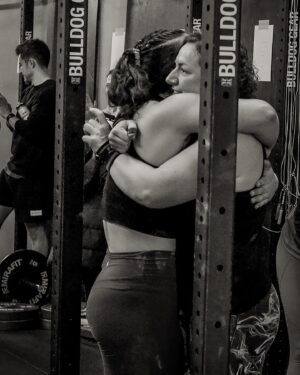 Jessica Fostekew Instagram - I love these official pictures from @theblackcatthrowdown by 

📸 @lizstiddardcrossfitphotos 

WHAT A GREAT BIG MEGA LOAD OF FUN @georgiarosebeahan 💪🏻