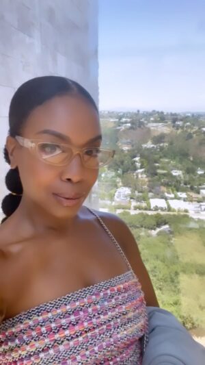 Jessica Frances Dukes Instagram - It’s been #afamilyaffair!!! Absolutely cherish these times that I get to spend with family! Out for the weekend with the #Cousins and a week with #Auntie!! #YanceyStrong #Mamasside @thefashionwordsmith @fancyayancey @pyanceyart #thebutcherthebakerthecappuccinomaker #sunsetblvd #babysfirsthookah #hookah #descansogardens #SantaMonicaPier #thegettymuseum #familytime #sagaftrastrong