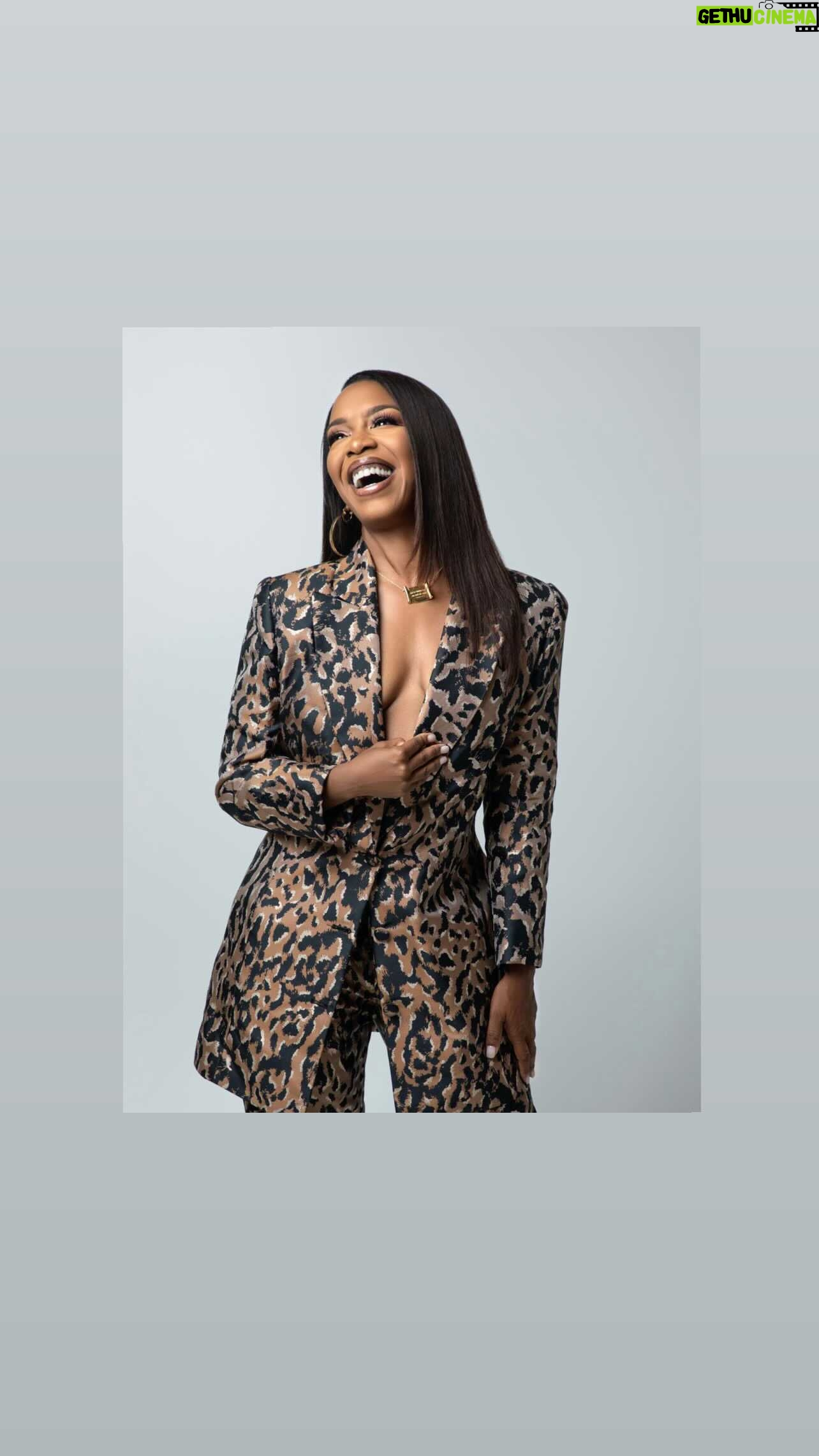 Jessica Frances Dukes - 1.4K Likes - One Mo Time For The People In The Back. #BlackIsBeautiful
#Stylist #BlackStylist #BlackFashion @quintinlamarr
#HairStylist #BlackHair #Hair @kicknitwitcoco of @krownkonnect
#Makeup #MUA ##BlackMakeupArtist @danigoldsworld #BlackGlamour #BlackBeauty
#Photographer @leslieandrewsphoto #Blackowned #BlackBusiness
(Voice Over: #BlackQueen @im.angelabassett )