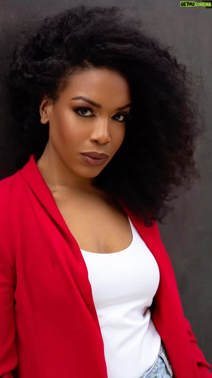 Jessica Frances Dukes - 1.5K Likes - DARE TO BE EVERYTHING YOU WERE PUT ON THIS EARTH TO BE! Let NO ONE Stand In The Way. Not Even You! I’ve been seeing all your comments, posts, tweets, and stories. I LOVE YAL TOO! 💪🏾🌹🖤
#bringingmyownseat #pullinguptothetable #GrabbingHold of my #Destiny #Prepared #Trained #Ready #BeYou #KnowThyself #Celebrate You! #TrustYourPower and #TakeWhatsYours #Actresslife #Thisisnotagame #RealRecognizesReal #Artist #ActorStrong #JessicaFrancesDukes
🌹🌹🌹🌹🌹🌹🌹🌹
#Photographer @lelunddurond
#Hair @jtouch
#Makeup @savvystarbeauty