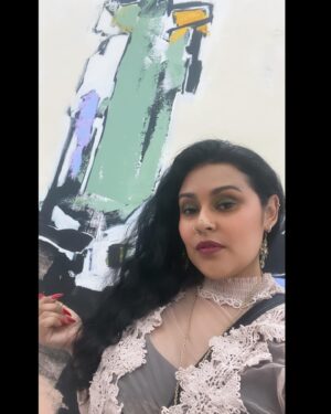Jessica Franco Instagram - Some of my favorite art pieces from last weekends art show down in LA. The homie/artist @naja.art.collective 👏🏽 Congratulations man, you sure are an inspiration!!! I can’t wait to see what’s next. 
•
#abstractart #abstractartist #artislife #feelinmyself #naturalbeauty #vintagefashion