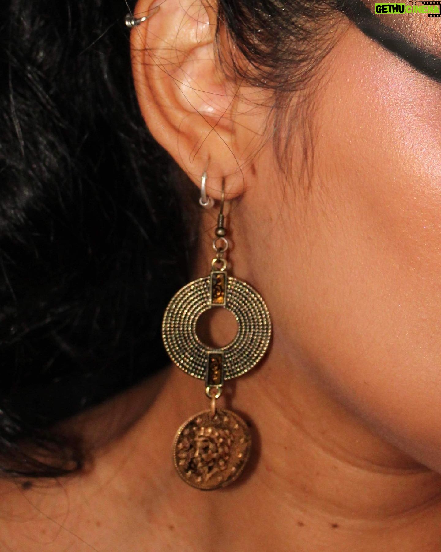 Jessica Franco - 3 Likes - Gold coin earrings. Only a couple left. Grab them now 😍
•
Photog/MUA/Hair @elithefungi @elithemakeupguy @elithecosmoguy
Model/design @goddess_jesska @goddess_jesska2.0
Assistant @chompystraws
•