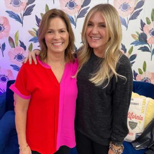 Jessica Lowe Instagram - Today, on Wife of the Party Podcast, I sit down with Jessica Lowe. Jessica plays Bambi in the HBO show, Minx. We talk about her journey to LA, auditioning for SNL, working on a cruise ship for 4 months, playing Bambi on Minx, her honeymoon, the pie guy, and much more!

Available on iTunes/YouTube/Spotify