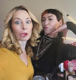 Jessica Morris Instagram - That’s a wrap🎬❤️ Beyond grateful for my writing partner/partner in all things @ribhillis , the producers, the amazing director @linden_ashby , the talented dp @robertvardaroscine & everyone who helped bring this story to life🙌🏻And so so happy that ChuChu kitty came home😺#happygirl