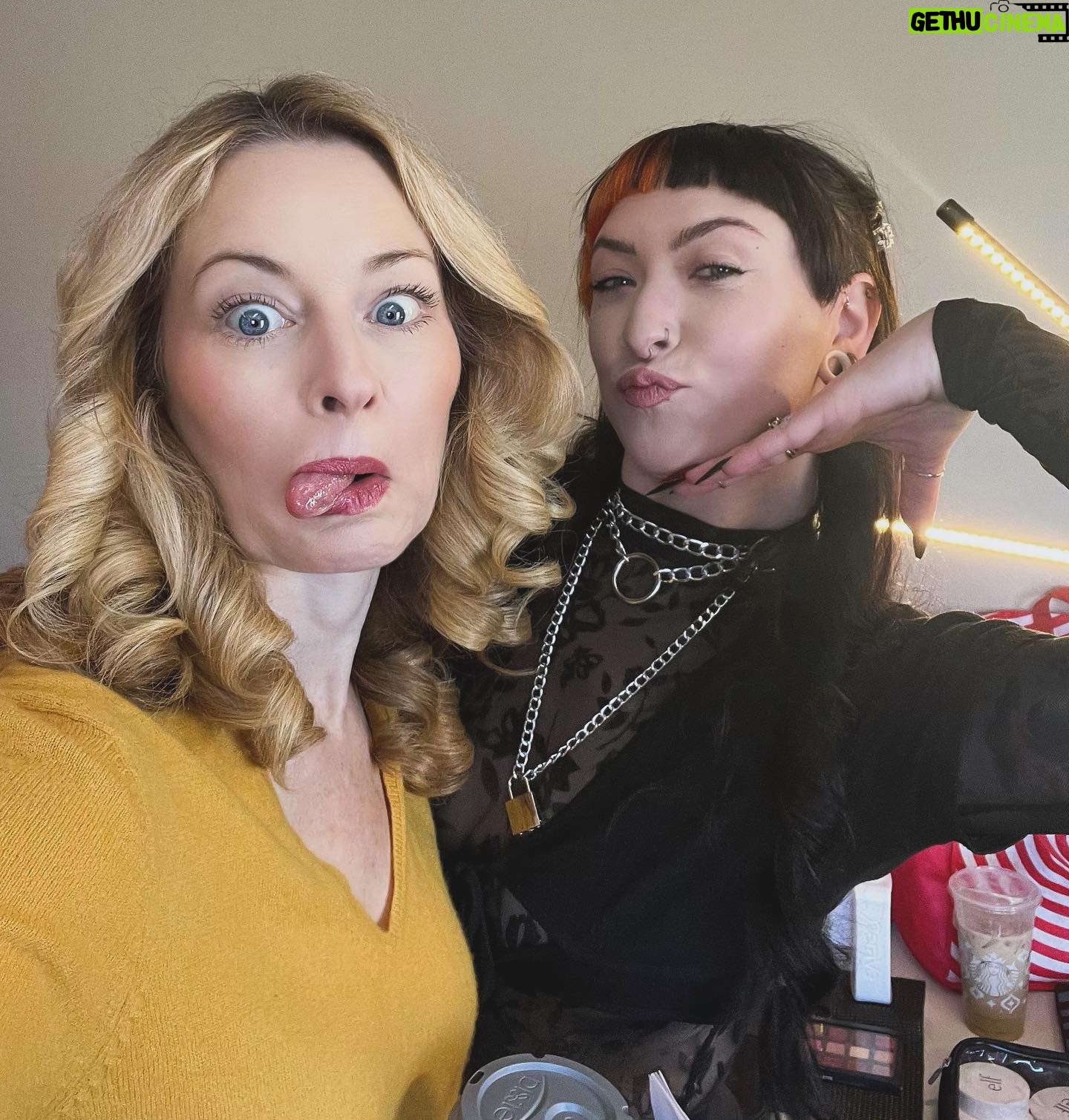 Jessica Morris - 511 Likes - That’s a wrap🎬❤️ Beyond grateful for my writing partner/partner in all things @ribhillis , the producers, the amazing director @linden_ashby , the talented dp @robertvardaroscine & everyone who helped bring this story to life🙌🏻And so so happy that ChuChu kitty came home😺#happygirl
