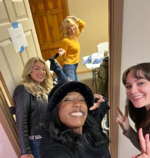 Jessica Morris Instagram - That’s a wrap🎬❤️ Beyond grateful for my writing partner/partner in all things @ribhillis , the producers, the amazing director @linden_ashby , the talented dp @robertvardaroscine & everyone who helped bring this story to life🙌🏻And so so happy that ChuChu kitty came home😺#happygirl