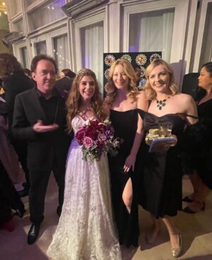 Jessica Morris Instagram - Such a wonderful wedding and the most beautiful bride😍Congrats @realcharlesband & @robinsydney7 ❤️😊