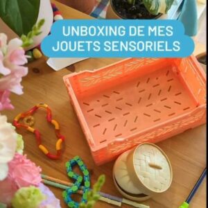 Jessica Prudencio Instagram - Je vous montre enfin mes premiers fidget toys 💖 J'ai tagué les boutiques où je les ai acheté!

#actuallyautistic #unmaskingautism #autisticadults #neurodivergent #autizzy #autismacceptance #audhd #blackandautistic #stimming #fidgettoys #unboxing