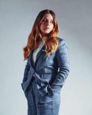 Jessie Ennis Instagram - Photo by @destroyinstagram suit by @loft makeup by @heathermary hair by me lol