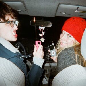 Jessie Ennis Instagram - Back in the day, listening to jams off ye olde iPod #tbt