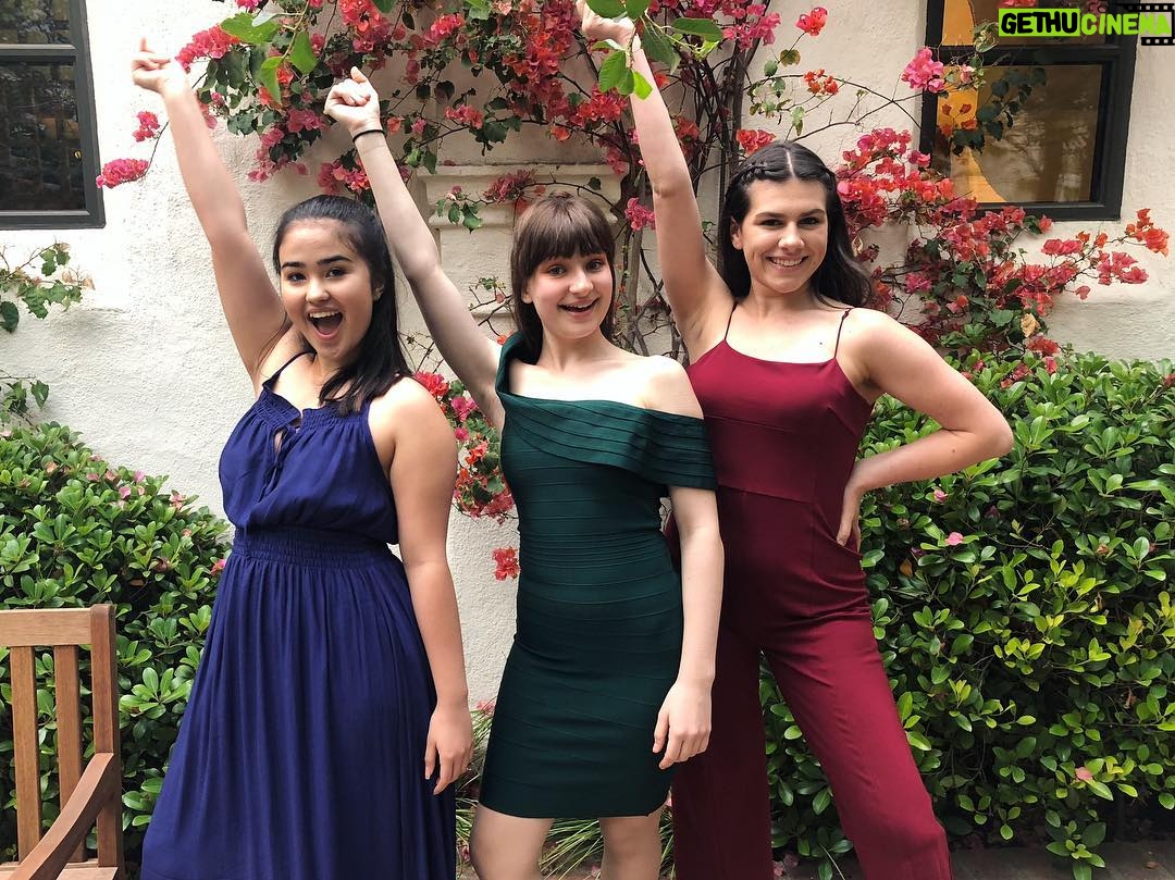 Jessie Franks - 554 Likes - #TBT to performing in Unplugged with Susan Egan, these were my Schuyler sistersā¤ļø