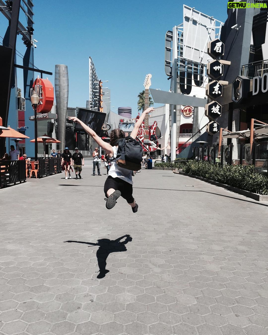 Jessie Franks - 336 Likes - Leaping into the weekend like...!