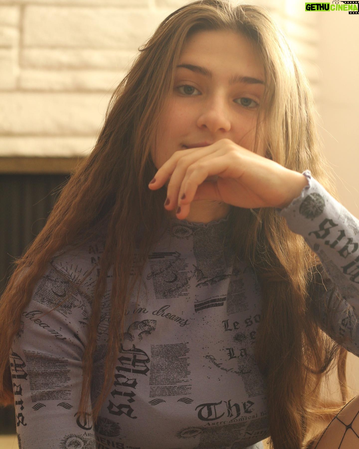 Jessie Franks - 650 Likes - This just about sums up my week...
*
*
*
*
*
*
#egirl #teenagegirl #fishnets #tiktok #weekend #ootd #fashion #outfit
#quarantine #pandemic #2020 #actor #influencer #cute #singer #talent #talented #teen #famous