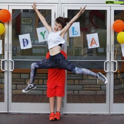 Jessie Franks - 415 Likes - Jumping for joy! Itās FRIDAY!