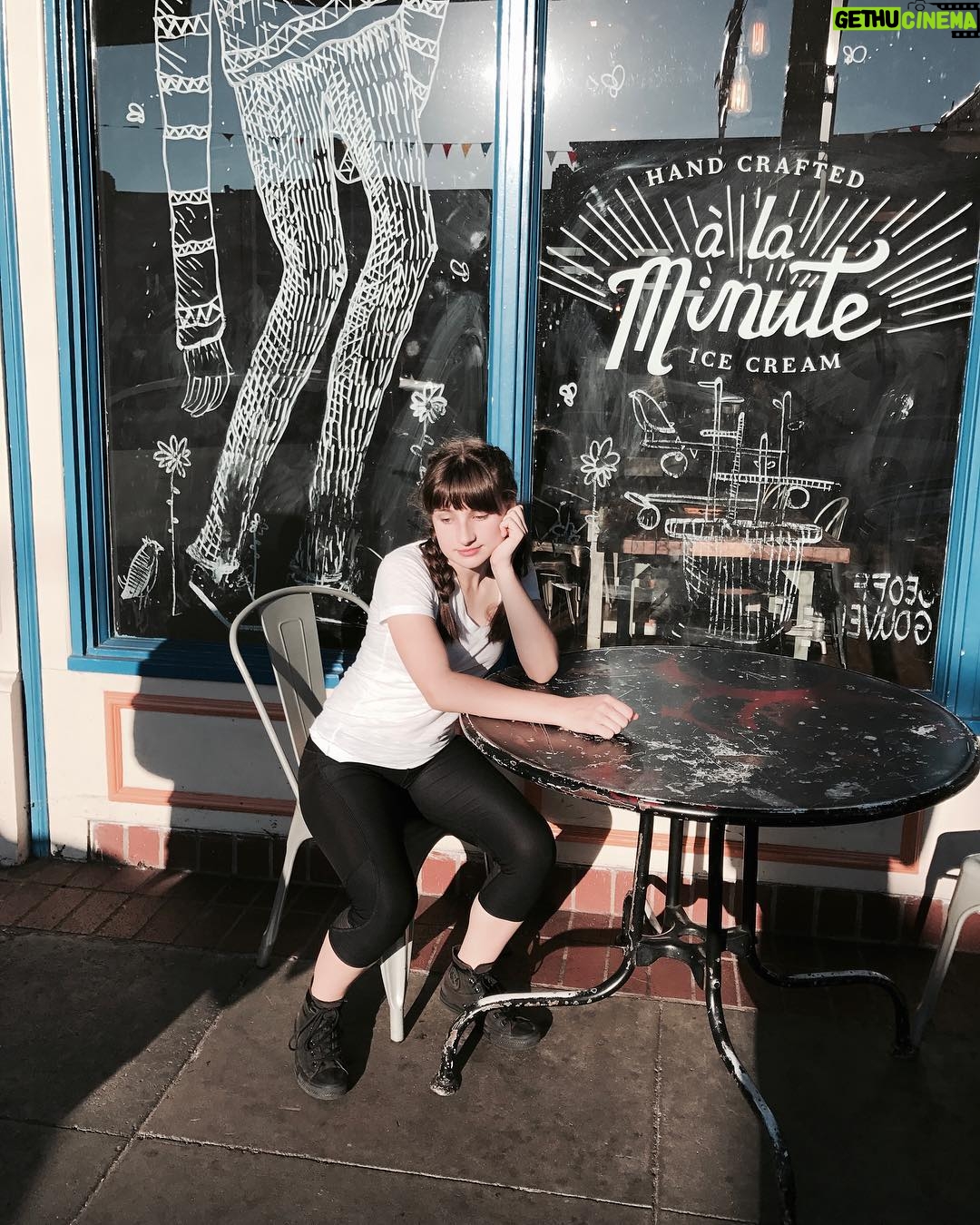 Jessie Franks - 312 Likes - Tuesday blues šāļø