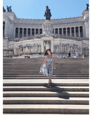 Jessika Van Instagram - this time, last year, i was dreaming up a trip to the #eu ... here’s the trip i never posted 🍷 
in order: (1) my last evening in hvar, hvar island, croatia
(2) on the steps of the forum romanum, rome, italy (3) colosseum, #rome , italy (4) monterosso al mare, la spezia, italy
(5) hvar, hvar island, croatia
(6) the louvre, paris, france (7) basilica di santa croce, #florence , #italy (8) fontaine de l’observatoire, #paris , france (9) restaurant above the port of hvar, hvar island, #croatia (10) abbaye de brantôme, périgord, #france ☀️ #tbt #memories 
#wanderlust