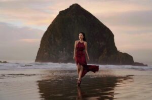 Jessika Van Instagram - once upon a time in #portland 
#📷 @mellylee_ .
.
.
#sunsetbeach #oregon #travelbug