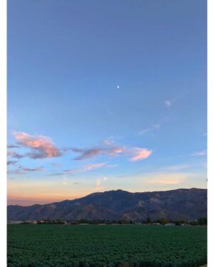 Jessika Van Instagram - i had such a beautiful time filming with this train & @isaiahseret & crew 🌳🏜🌙 seems this is out now, so 
#behindthescenes #sunsets #california #trains #naturephotography