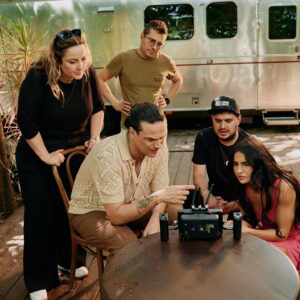 Jessy Terrero Instagram - #BTS 📸 @silvestredangond @carlosvives 
Tú o Yo

Starring @barbaraderegil 

Director @santidiazv 
@cinemagiants 

📸 @ighorvisual