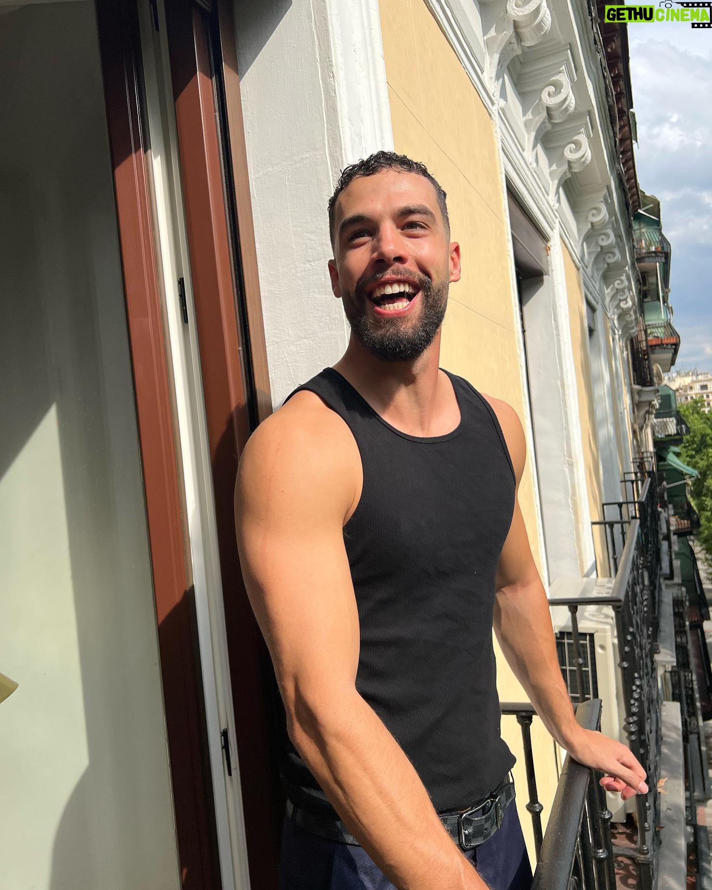 Jesús Mosquera - 31.1K Likes - Ya llegó el caló☀️