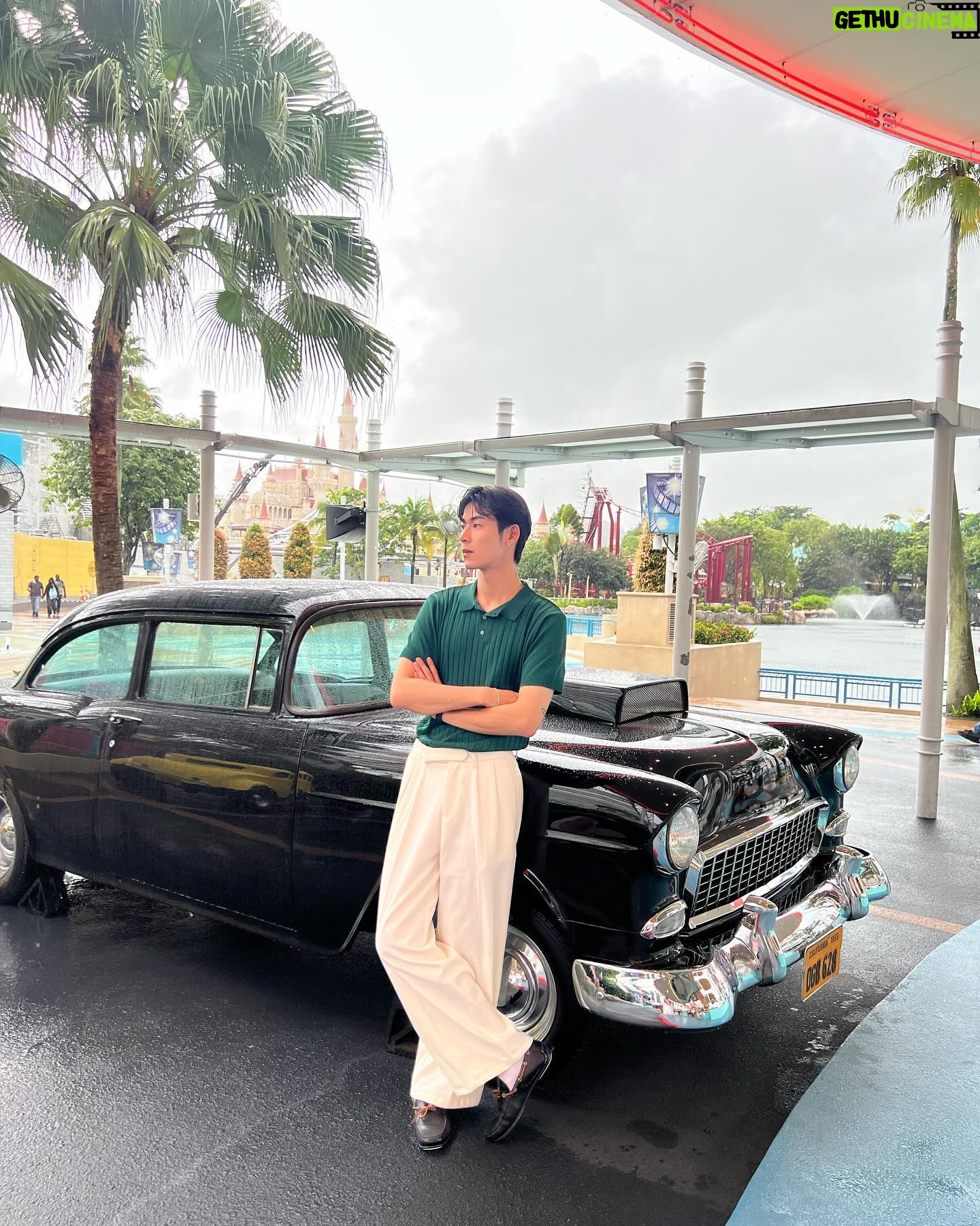 Jet Somjet Saejang - 10.3K Likes - - UNIVERSAL STUDIOS -