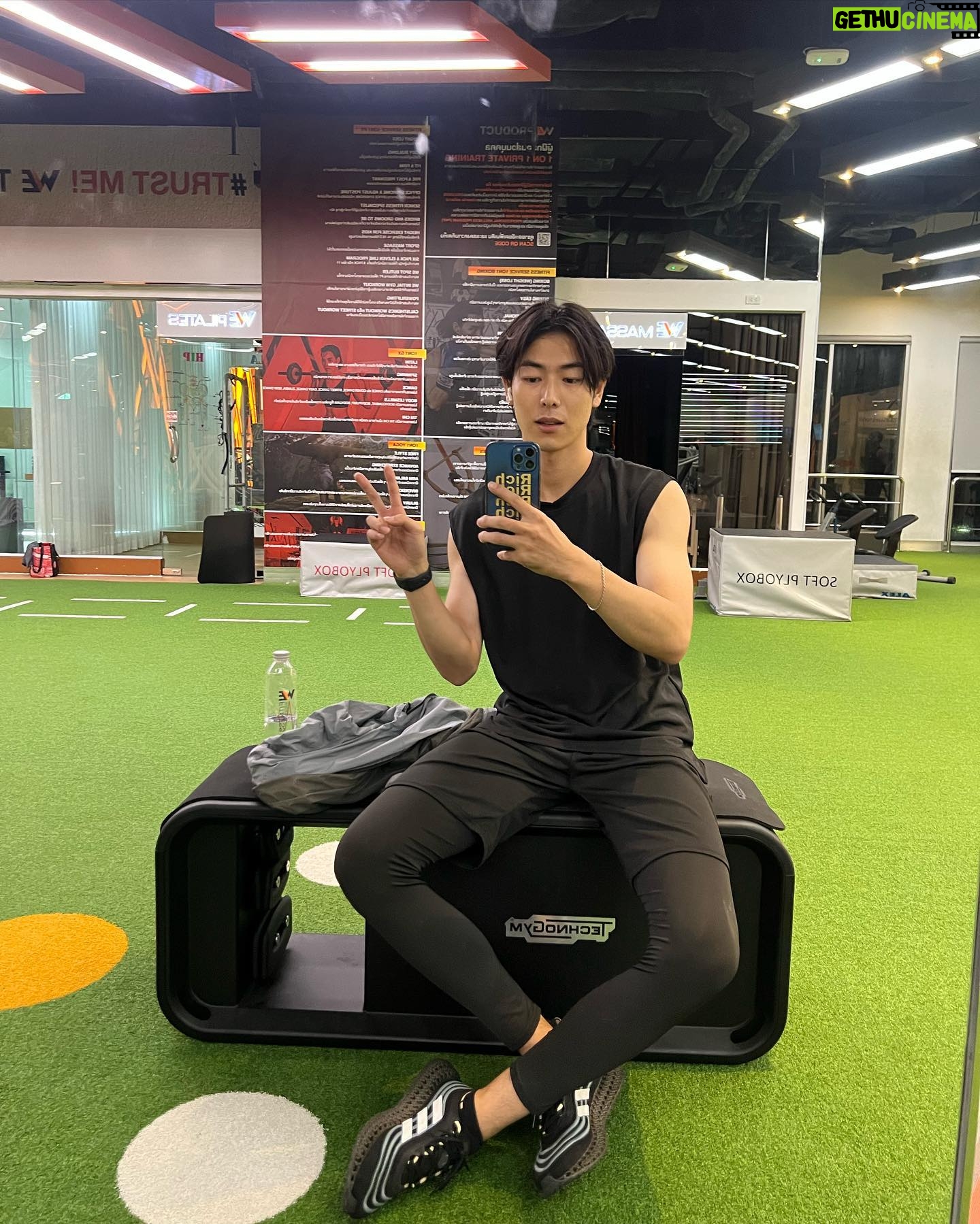 Jet Somjet Saejang - 9.5K Likes - ก็เบาๆแหละ🤣