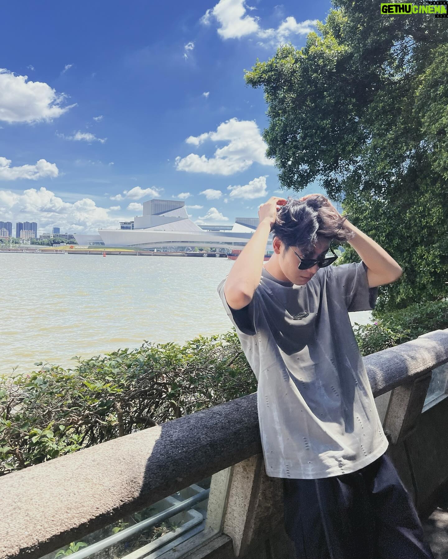 Jet Somjet Saejang - 6.8K Likes - เดี๋ยวก็กลับแล้วว🤣