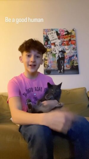 Jett Klyne Instagram - @pinkshirtday be nice like Leroy 

#younghollywood #actor #antibullyingday