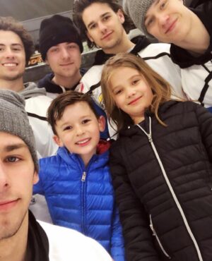 Jett Klyne Instagram - swipe to see how old I was when I became a @penticton.vees fan 👉 Champions again! 14 Fred Page Cups and counting #goveesgo #lifer #hockeyislife #canadian #younghollywood #penticton