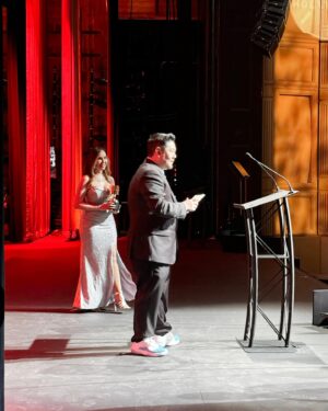 Jewels Jaselle Instagram - An unforgettable evening at the Annie Awards! Celebrating the stories that inspire us and the artists who bring them to life! #annieawards #magicofanimation