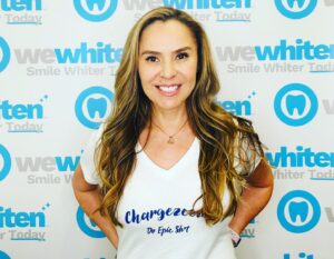 Jewels Jaselle Instagram - Feeling absolutely gleaming after my visit to 'We Whiten'! 🌟 I stepped in with a smile and stepped out with a sparkle! Teeth whitening turned out to be not just about beauty, but relaxation too - it was like a spa day but for my teeth. 🦷✨ I can't wait to wow with my luminous smile at the next outing! Check out my before and after shots, and you'll see why I'm already looking forward to my next session! 😁 #WeWhiten #RadiantSmile #TeethWhiteningGlowUp #ad
Swipe ➡️ to see the transformation.  Book your appointment today click on the link for special discounts http://mytime.com/u/RTDXp