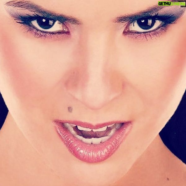 Jewels Jaselle - 123 Likes - Hope your Friday is as FIERCE as mine! #fridayvibes #today #flashback #3dayweekend #enjoy #fierce #makeup by my favorite #favorite @pattyz_1 thanks for being amazing at what you do and who you are! #besos💋