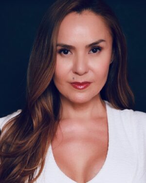 Jewels Jaselle Instagram - You can’t have a million dollar goal with a one dollar work ethic! We reap what we sow! Keep pushing the envelope, keep raising the bar and keep mastering your craft! Grass grows where it’s watered remember that! Just some food for thought on a beautiful Wednesday!  #humpday #wednesdaywisdom #wednesdayvibes #stayfocused #keepstrivingforgreatness #getit #masteringlife #mood #instagood #actor #singer #voiceartist
