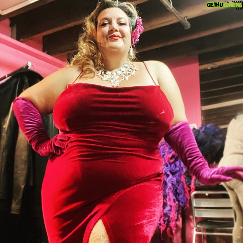 Jezebel Express - 349 Likes - Backstage āØ. Had a blast in Tucson & I will definitely be back! Headed back to NYC later this week for a private gig and a little time with friends, and then Vegas for a hot minute before I head back into the wilderness for some skoolie nature time šš±