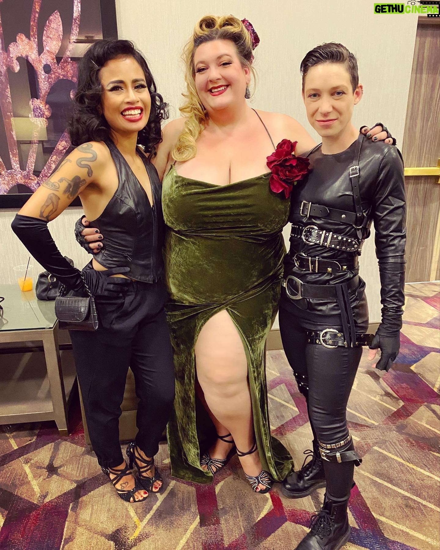 Jezebel Express - 413 Likes - These two brought a completely original & absolutely flawless and also *extremely effing cute* routine to #bhof! Biggest congrats Kosmic Joy (@joyridermtl & @kozmicskater) on your Best Small Group win, thank you for being such badass sparkles of love & light. āØ