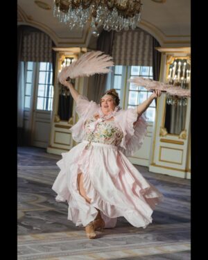 Jezebel Express Instagram - Floating through a cotton candy dream @selkie NYFW. It felt exactly like it looks. 🩰🎀💗
📸: @ashleehuff 
#nyfw #fashionweek #whatiwore #pink #plussizefashion #selkie #runway