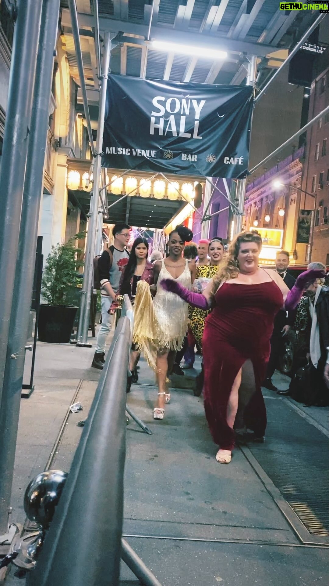 Jezebel Express - 702 Likes - Totally forgot I made the angry door guy at Sony Hall take this walk-by video of us showing off our outfits after the @newyorkburlesquefestival Saturday Spectacular. Look how cute we are tho!!! š„°